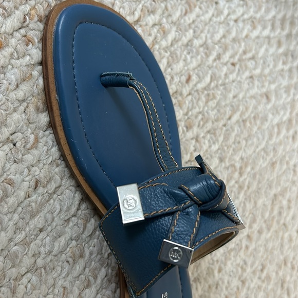 Blue Michael Kors sandals NEW without tags - Picture 2 of 4